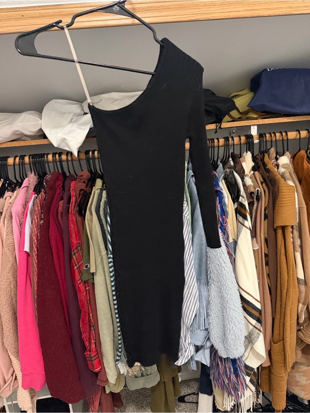 mahina Black One-Shoulder Long-Sleeve Bodycon Dress